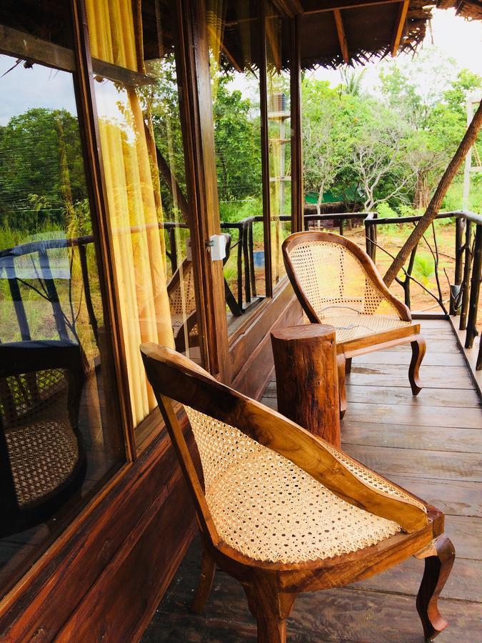 Chena Huts Eco Resort Сигирия Экстерьер фото
